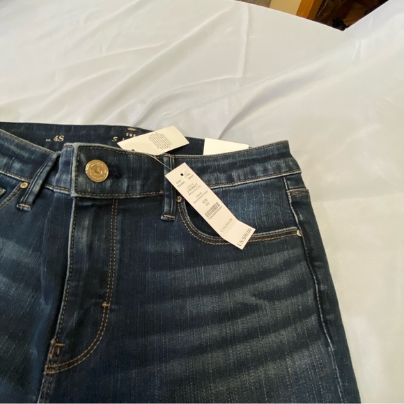 White House Black Market ,The Slim Crop sz4s  5 pocket mid rise jeans . NWT - Picture 5 of 6